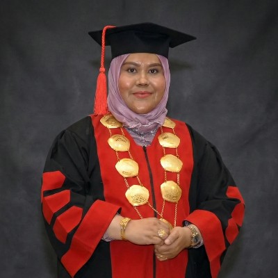 Assoc. Prof. Dr. Hj. FITRIYAH INGRATUBUN, S.H., M.H